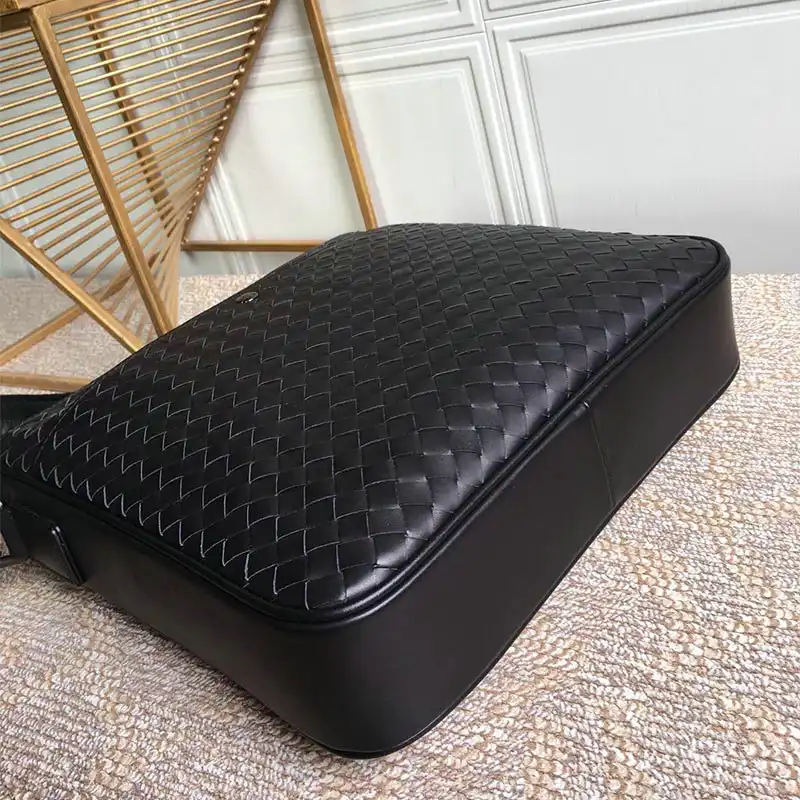 bo*te*ga Ve*ne*ta bag 2108sf0170