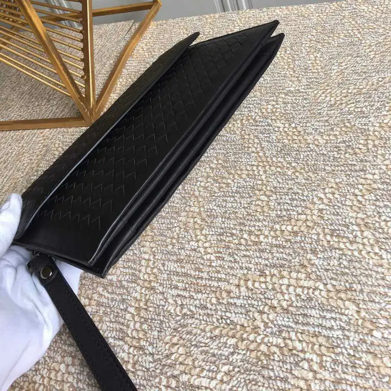 bo*te*ga Ve*ne*ta bag 2108sf0235