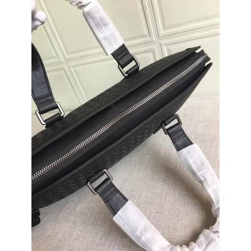 bo*te*ga Ve*ne*ta bag 2108sf0289