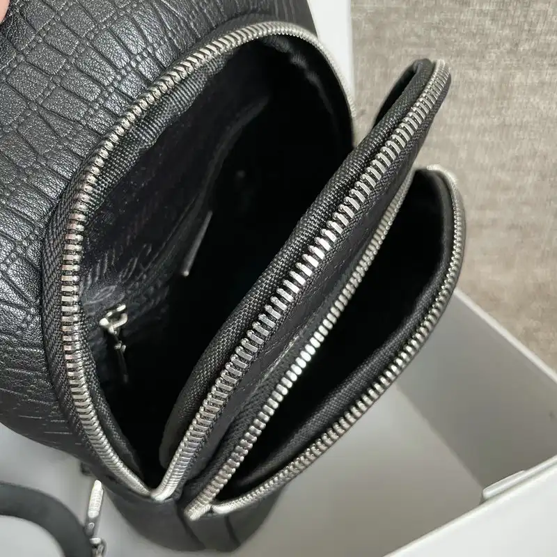 Pra*a s bags 2110yz0036