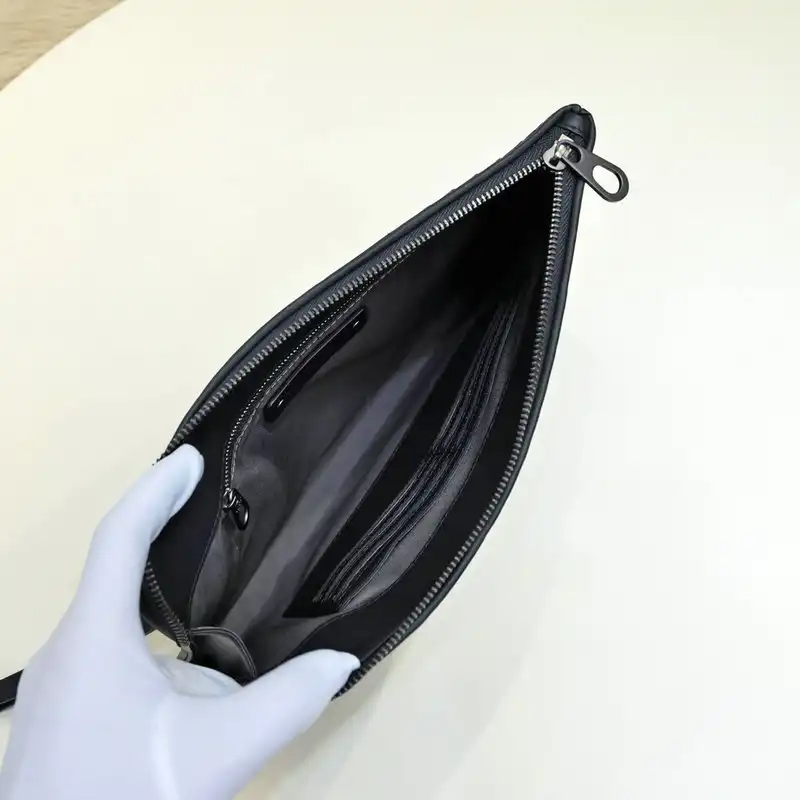 bo*te*ga Ve*ne*ta bags 2111yz0014