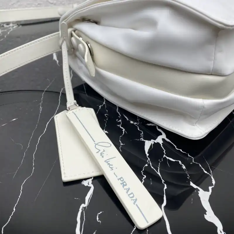 Pra*a bags 2112dj0083