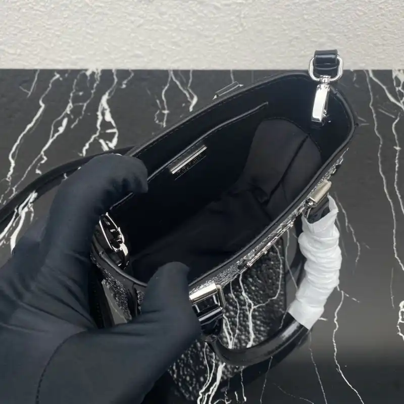 Pra*a bag 2201dj0005