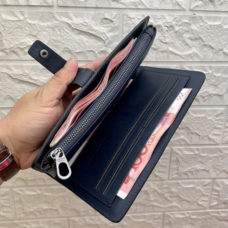 bo*te*ga Ve*ne*ta bag 2212yz0019