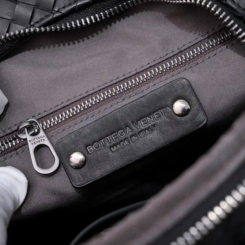 bo*te*ga Ve*ne*ta bag 2212yz0056