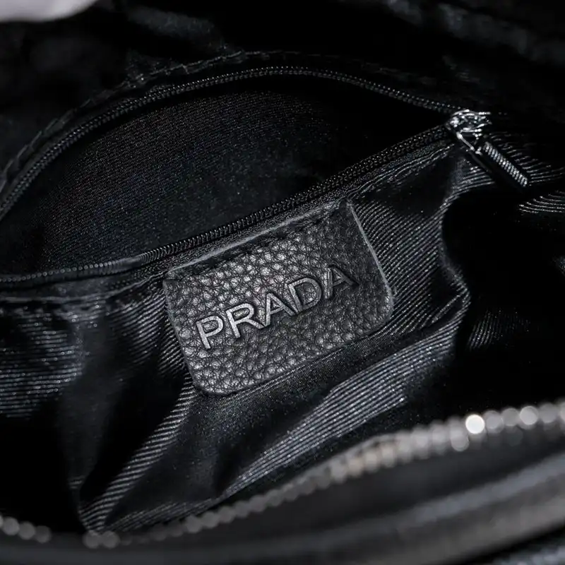 Pra*a bag 2301yz0040