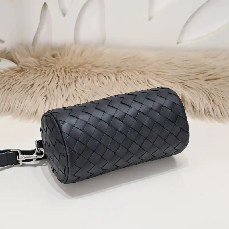 bo*te*ga Ve*ne*ta bags 2401ya0111