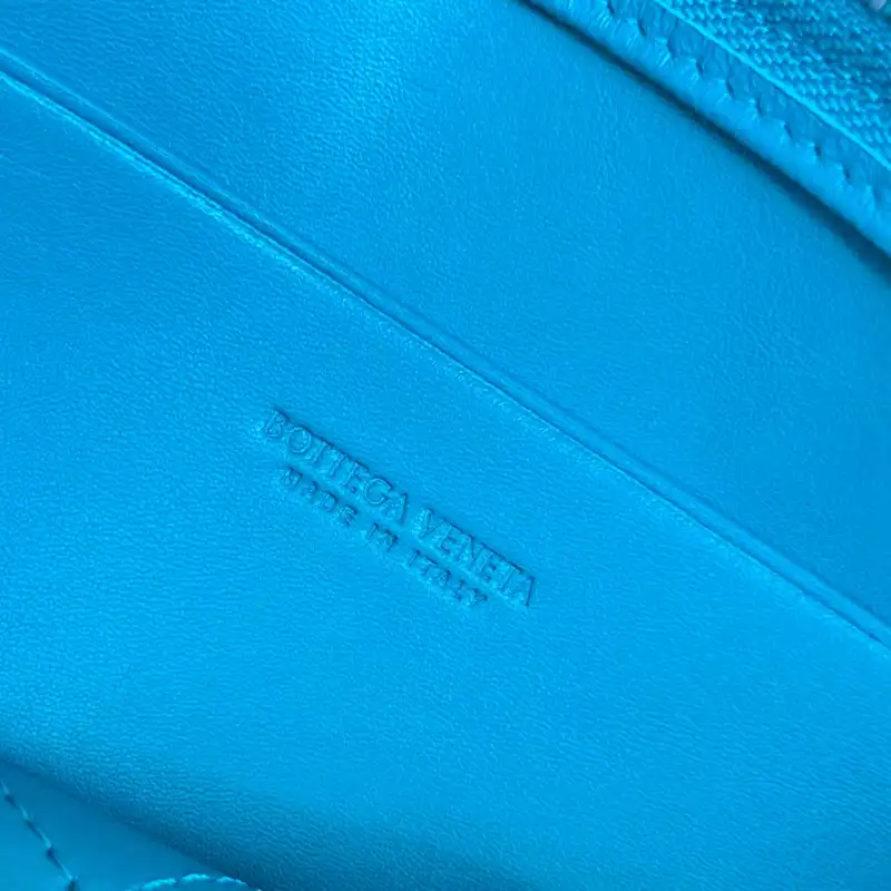 bo*te*ga Ve*ne*ta bags 2409sf0015