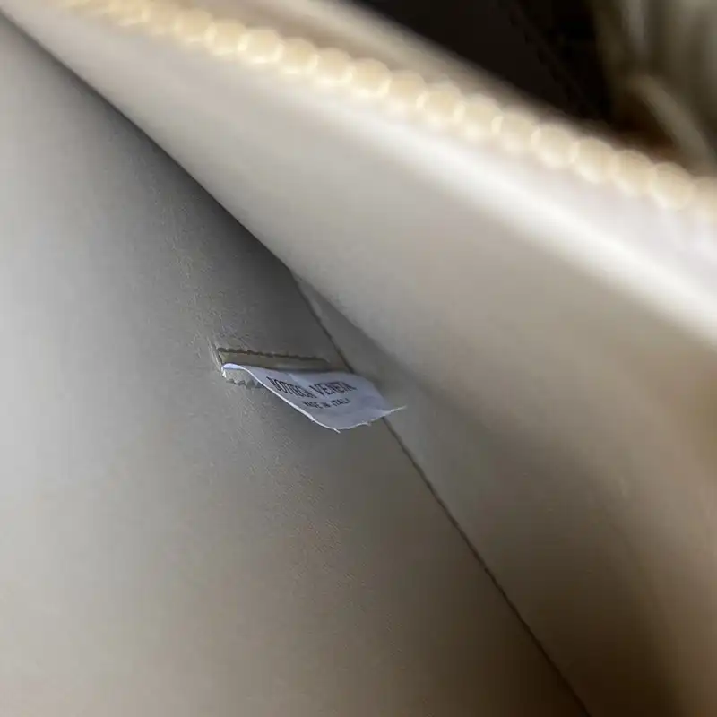 bo*te*ga Ve*ne*ta bags 2409sf0024