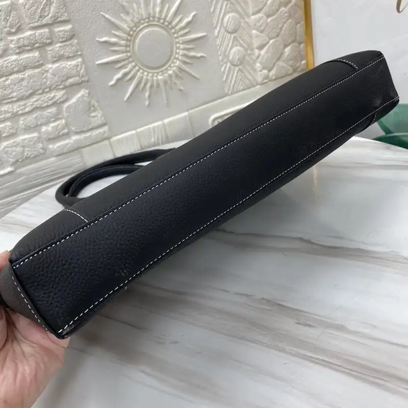 G*u*i bags 2410ya0120