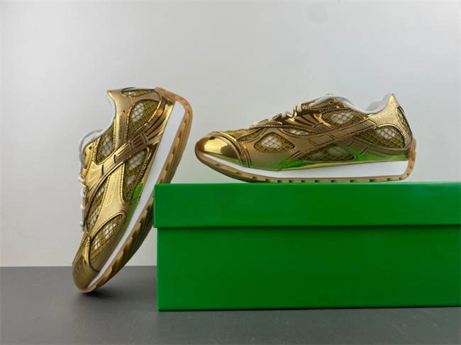 bo*te*ga Ve*ne*ta orbit cozy 2600