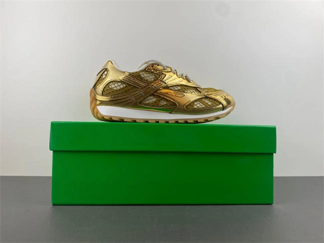 bo*te*ga Ve*ne*ta orbit cozy 2600