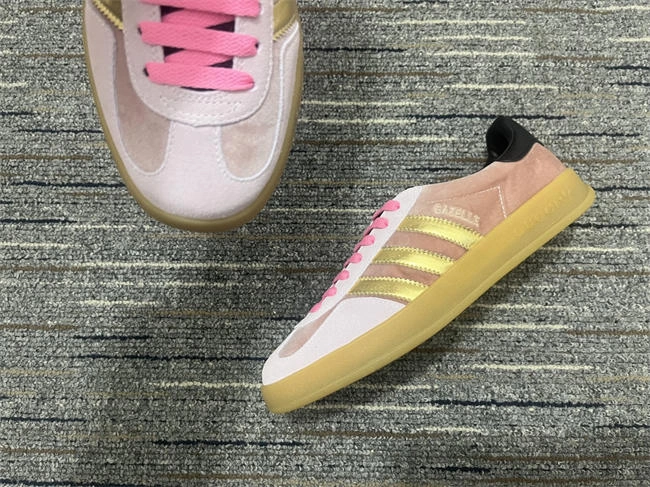 g*u*i x Ad*s fashionforward 41