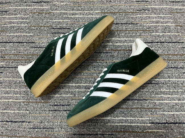 ontrend g*u*i x Ad*s 44