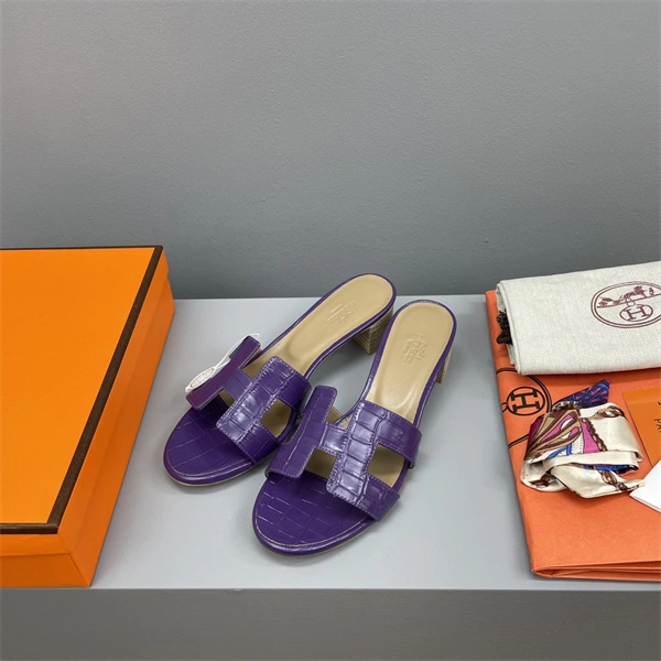 Timeless H Slipper 2385