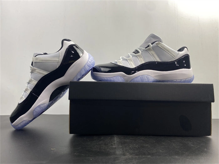 Jordan 11 Retro Low Concord 528895- Breathable 4113