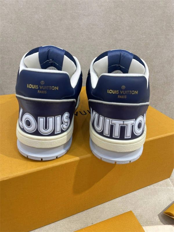 WaterResistant LV 1820