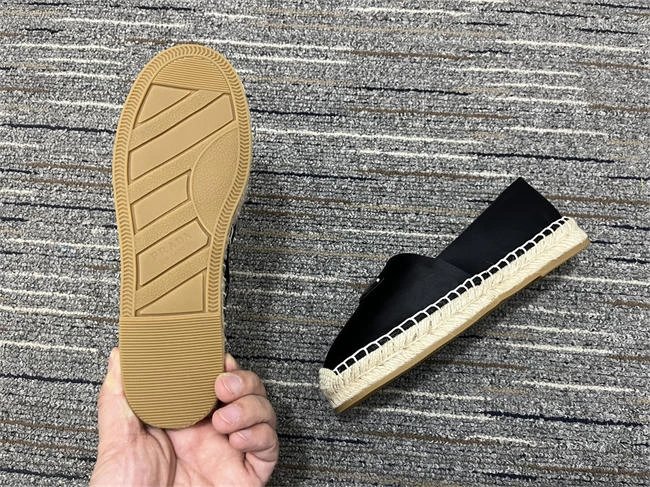 durable Pra*a leather sneaker 3315