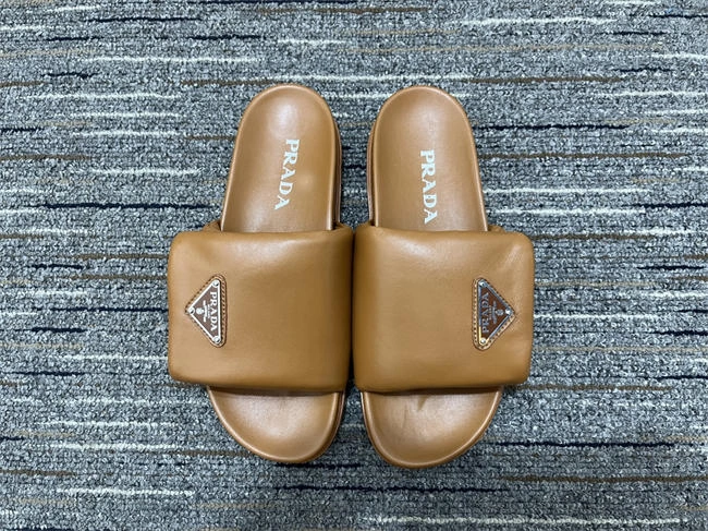 sophisticated Pra*a slipper 3345